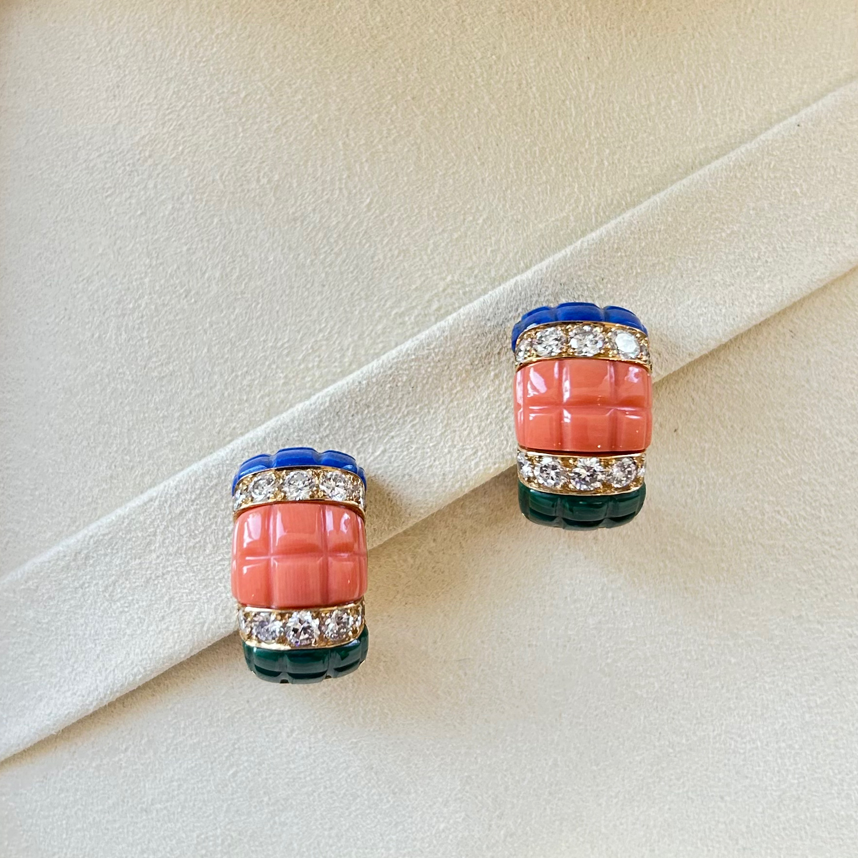 Vintage Van Cleef & Arpels Suite - Image 2