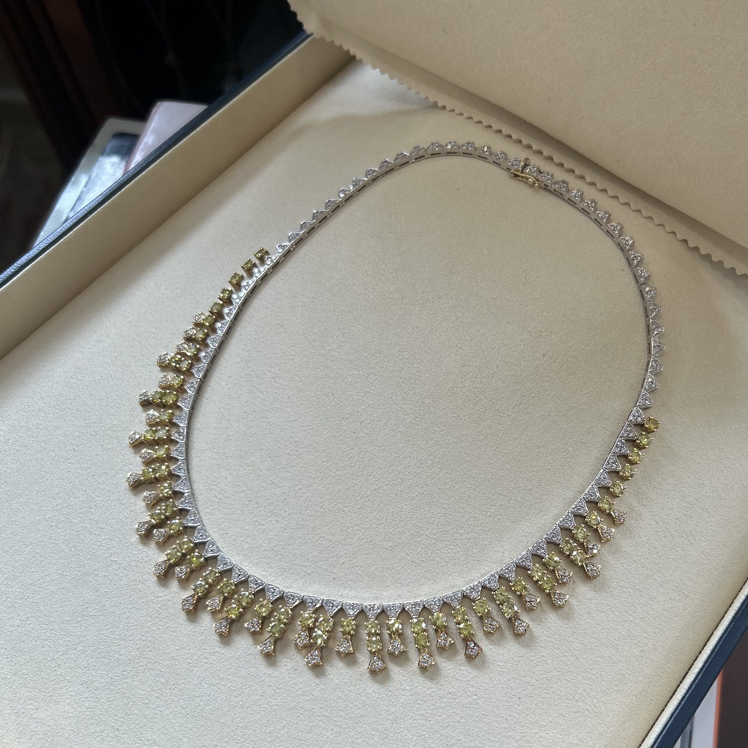 An 18 Karat Gold Fancy Yellow and White Diamond Fringe Necklace - Image 2
