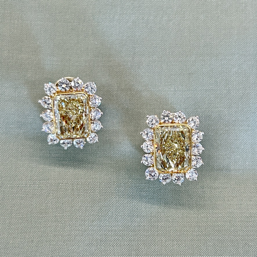 A Pair of Platinum and Fancy Yellow Diamond Earrings - Image 2