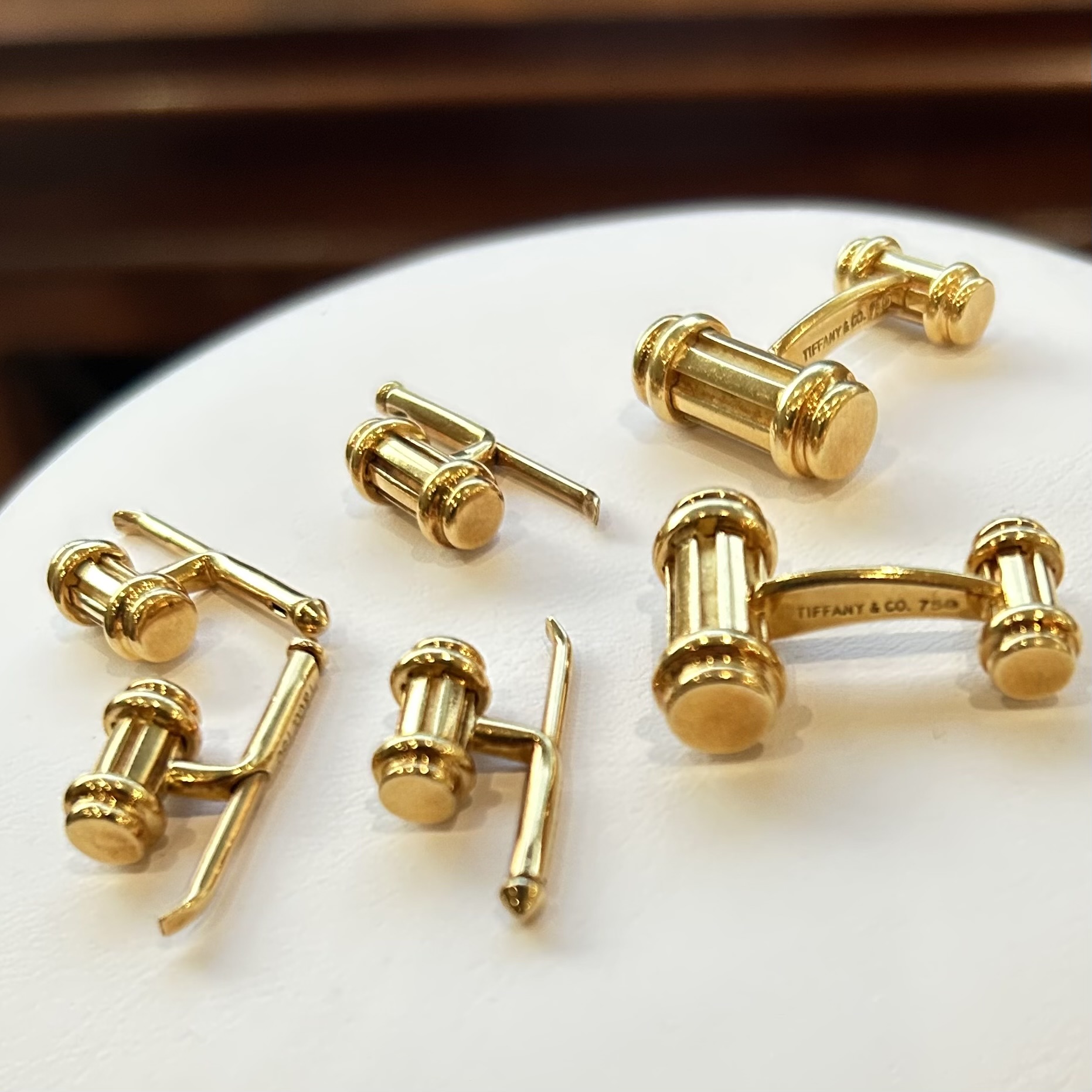 18 Karat Yellow Gold Gavel Dress Set by Tiffany & Co. - Image 2